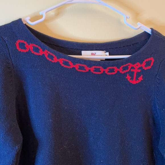 Vineyard Vines navy + red anchor sweater ⚓️🐋 - Picture 3 of 7